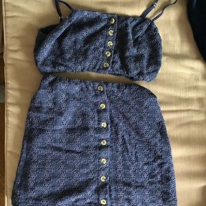 Set. Skirt small, top medium.